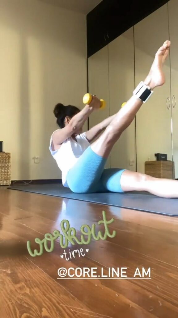 Grettell Valdez Feet (4 pictures)
