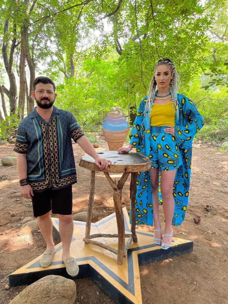 Olga Buzova Feet (2 pictures)