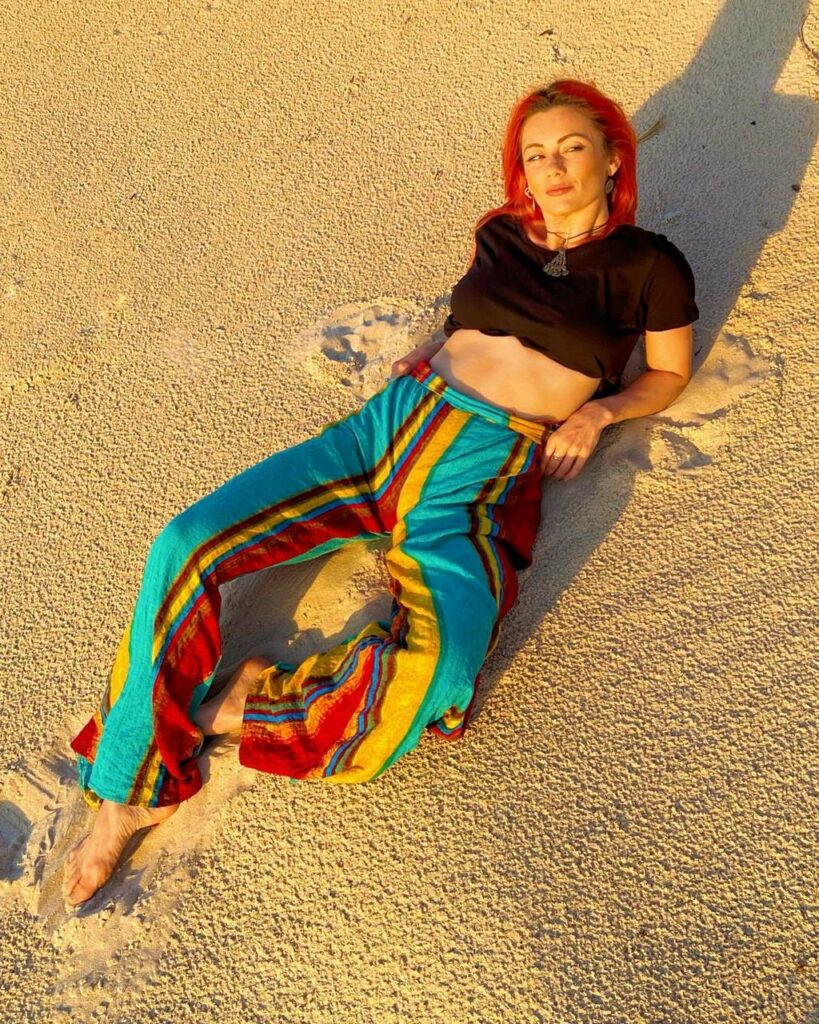 Dianne Buswell Feet (2 pics)