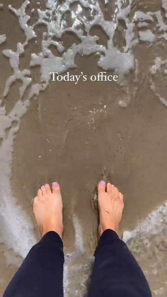 Juliana Harkavy Feet (2 photos)