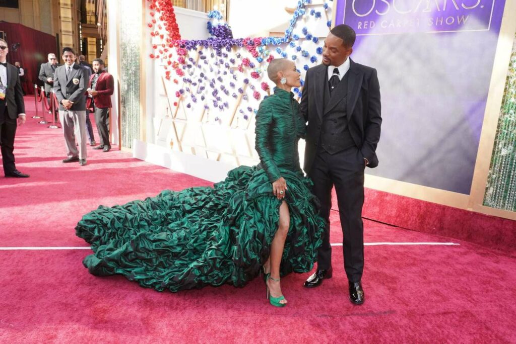 Jada Pinkett Smith Feet (2 images)