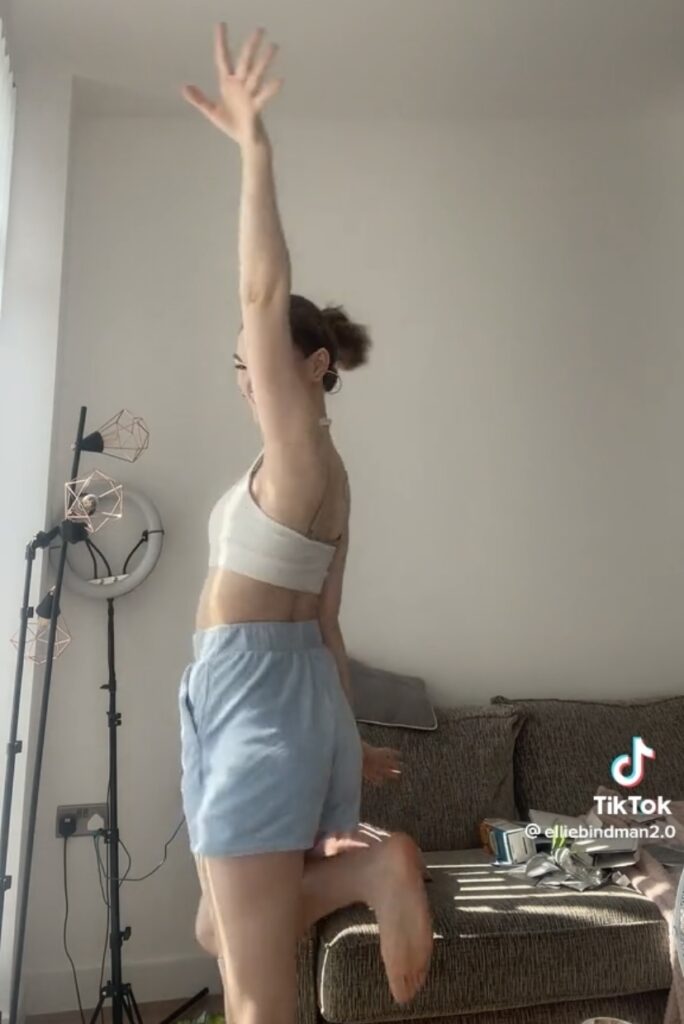 Ellie Bindman Feet (2 pics)