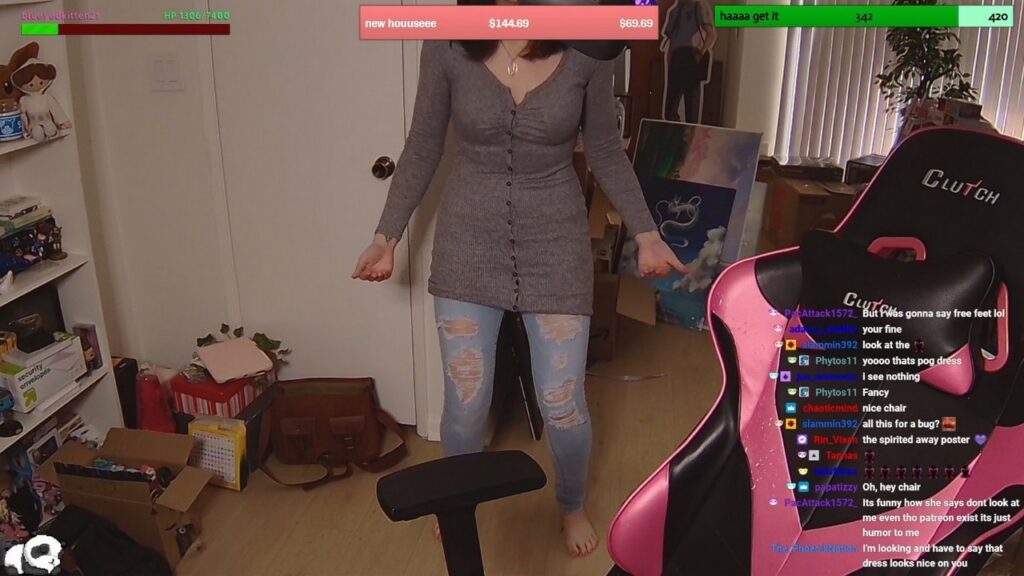 Kate Witcher Feet (2 photos)