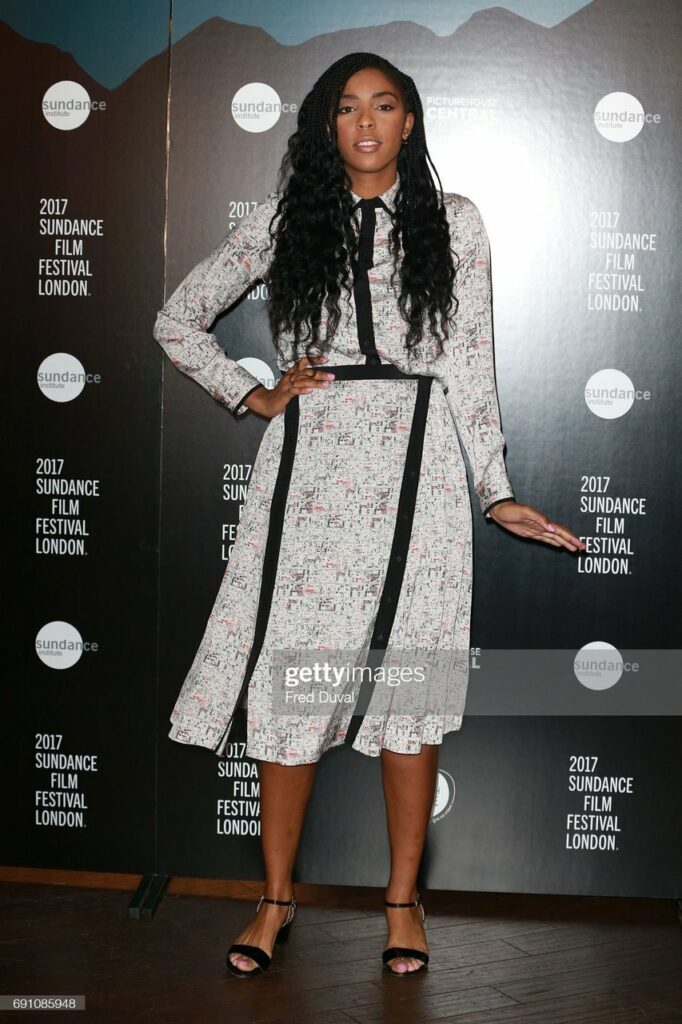 Jessica Williams Feet (2 photos)