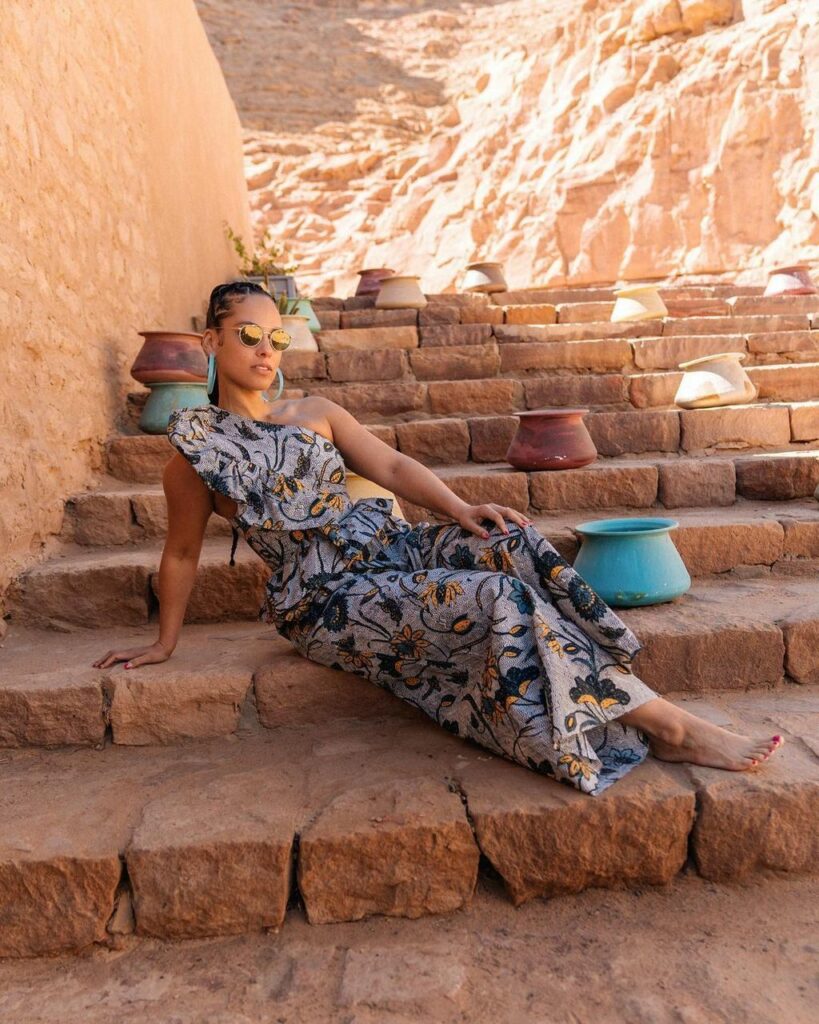 Alicia Keys Feet (2 photos)