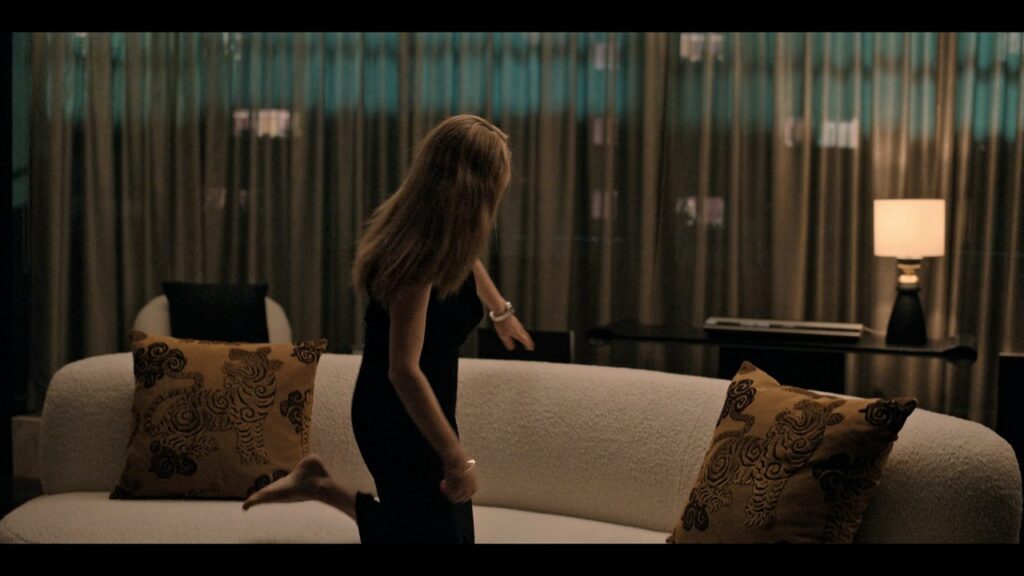 Amanda Seyfried Feet (3 photos)