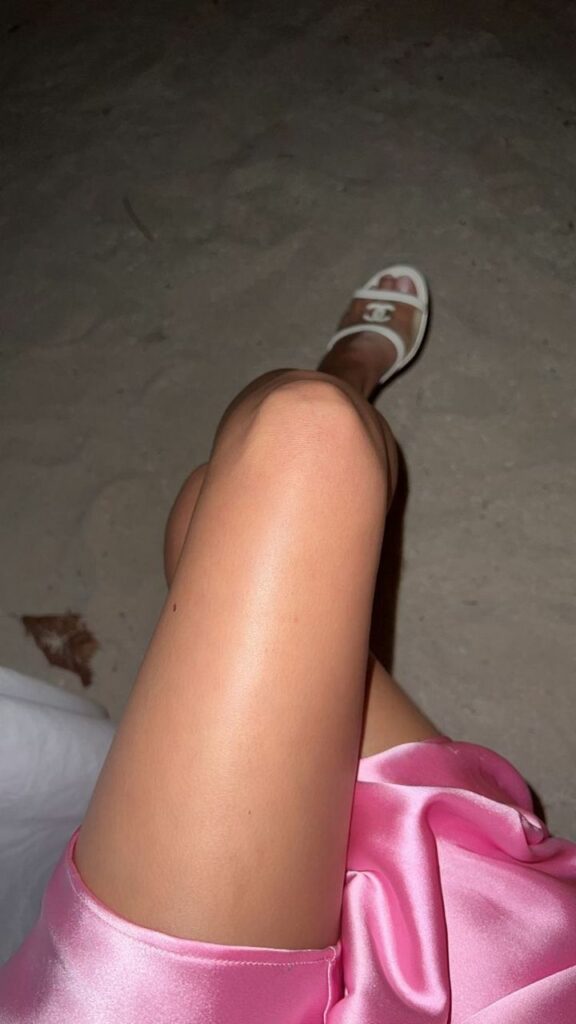Maria Teresa Buccino Feet (5 sexy-photos)