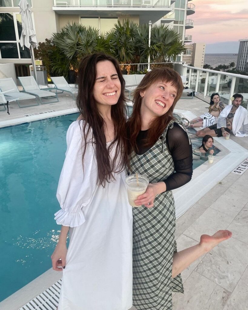 Orla Gartland Feet (2 photos)