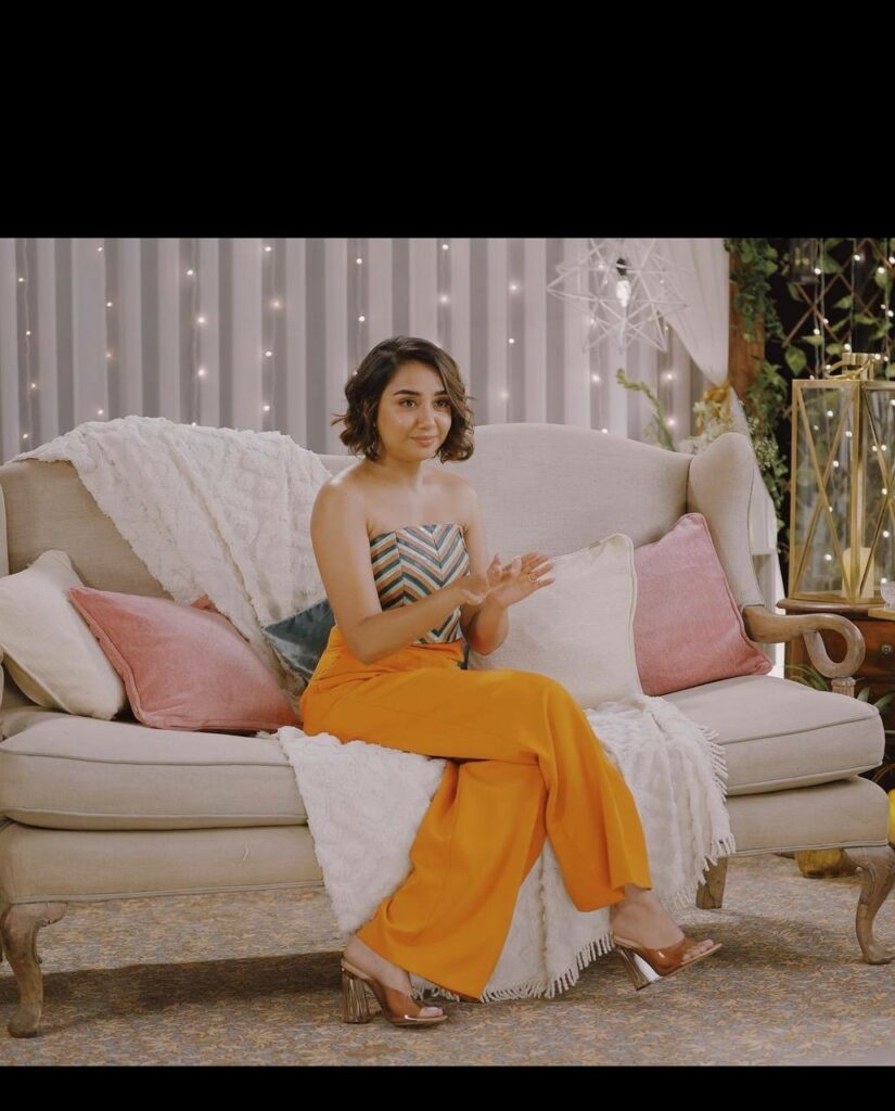 Prajakta Koli Feet (4 pics)