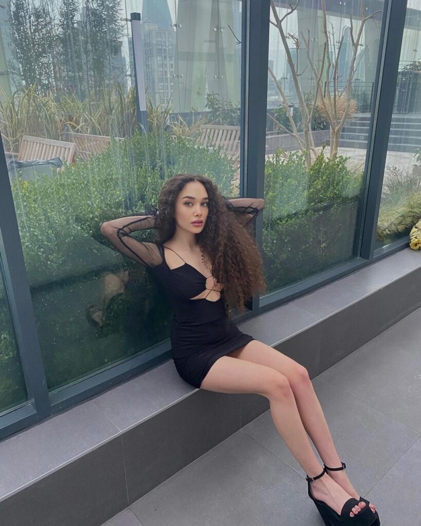 Beste K Se Feet (4 images)