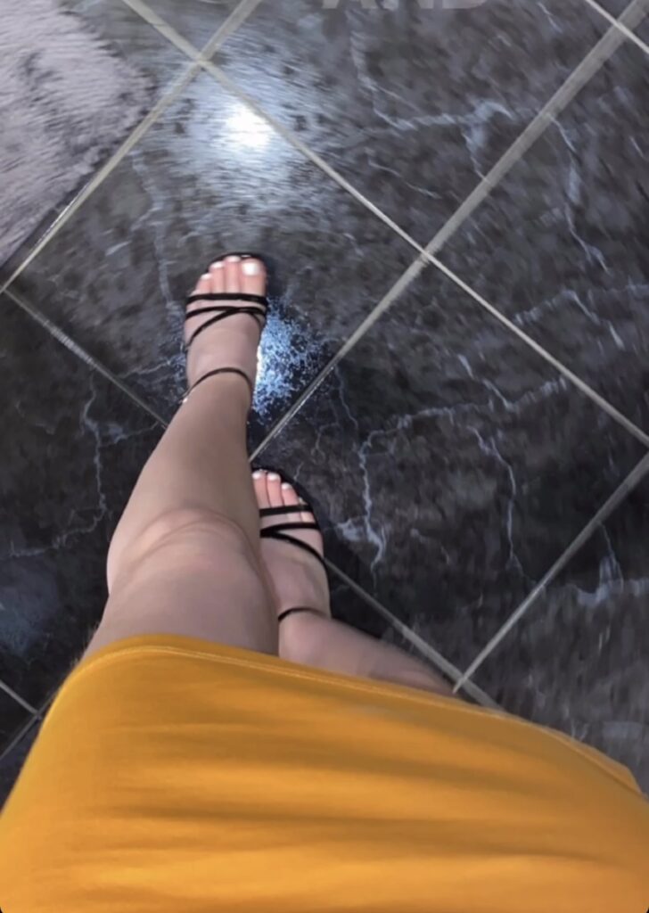 Jade De Rijcke Feet (4 photos)