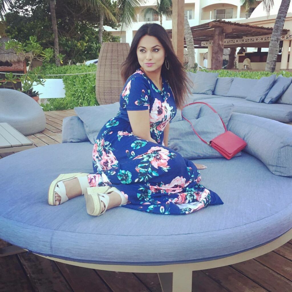Aishah Hasnie Feet (6 photos)