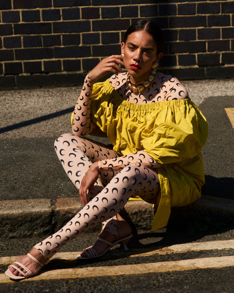 Hannah John Kamen Feet (3 photos)