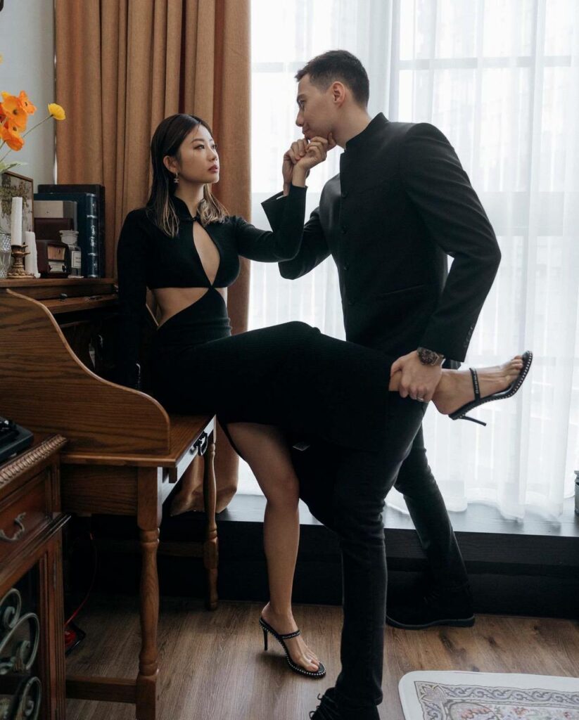 Emi Wong Feet (14 sexy-photos)