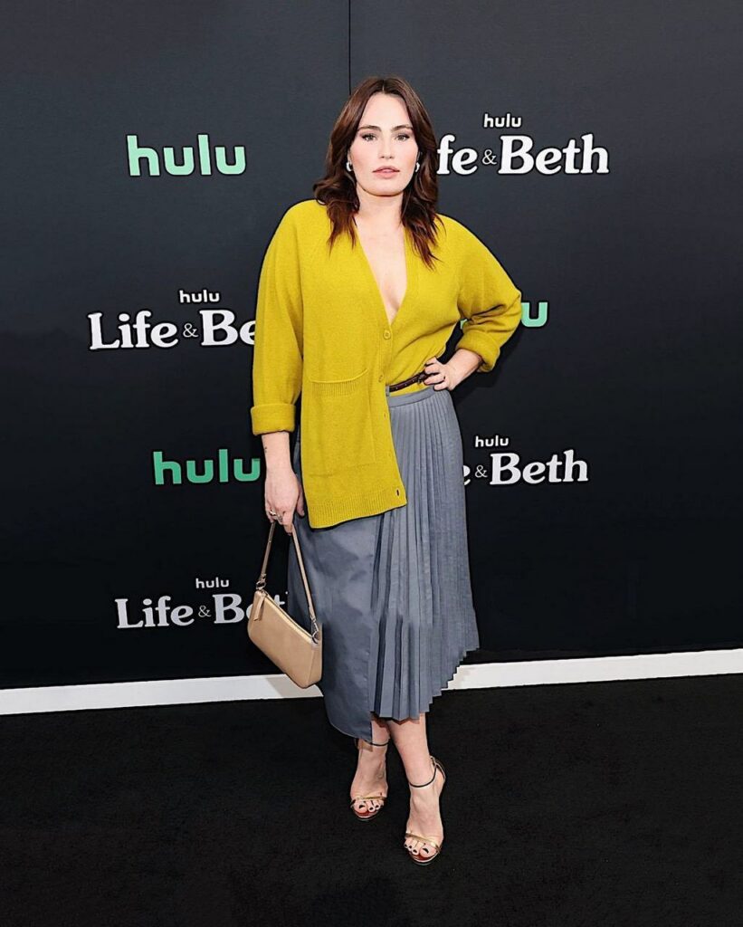 Kathryn Gallagher Feet (13 photos)
