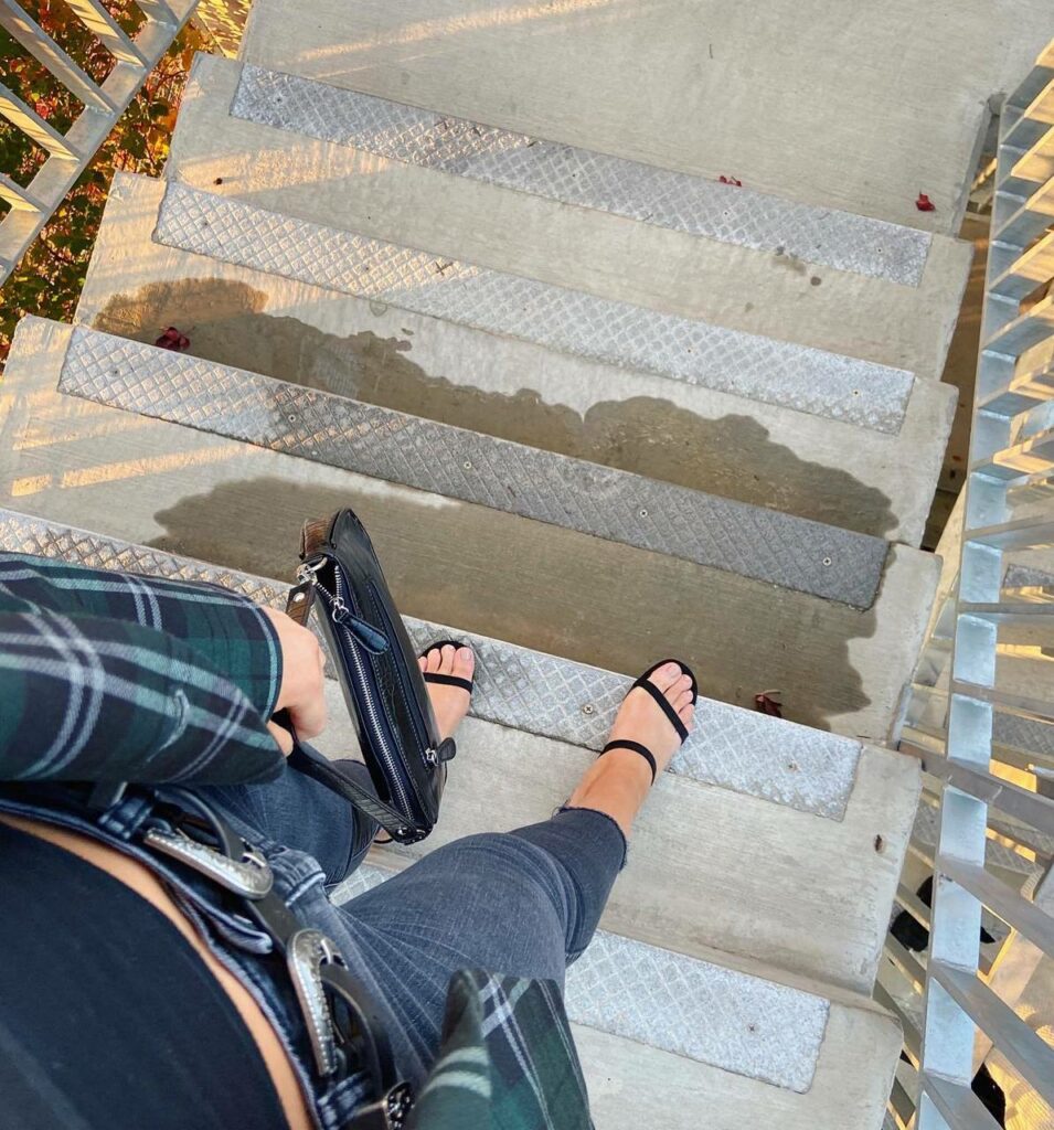 Stephanie Barber Feet (12 photos)