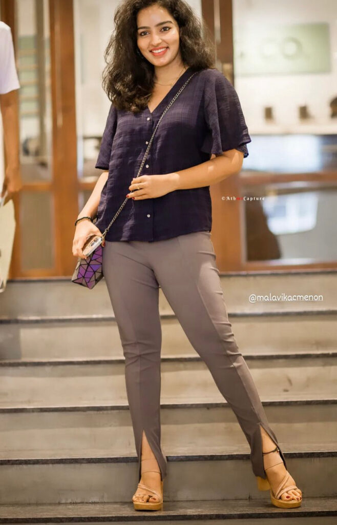 Malavika Menon Feet (4 images)