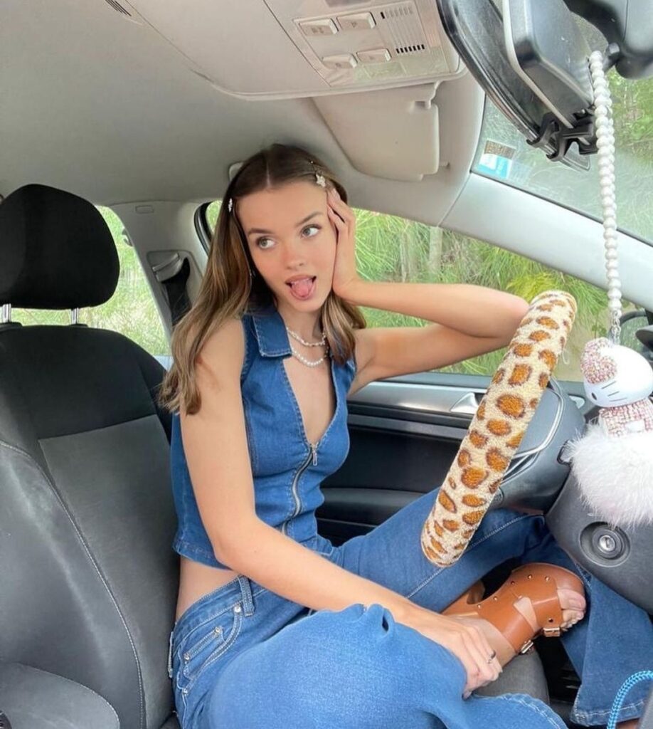 Anna Zak Feet (19 pics)