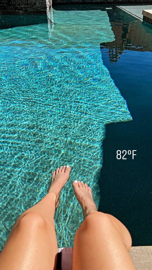 Maddie Mae Salute Feet