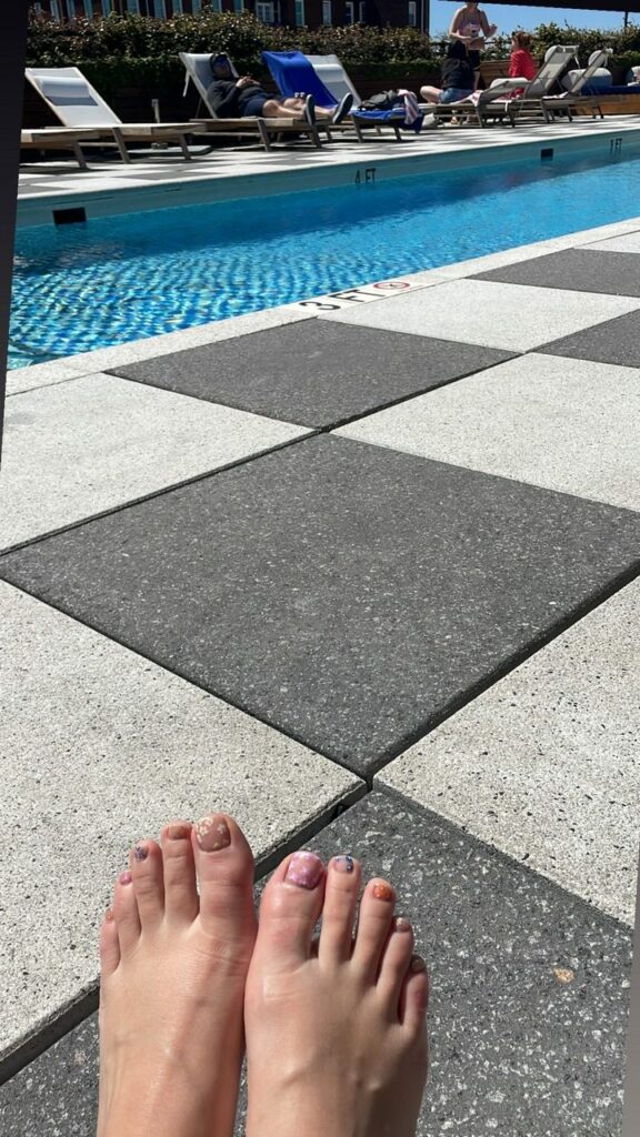 Eliza Bennett Feet