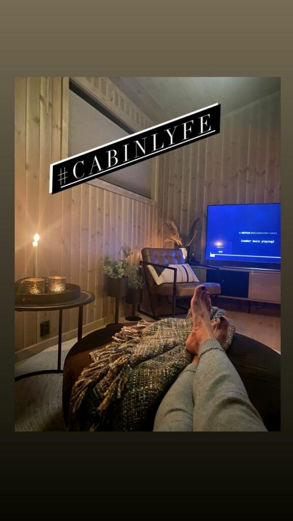 Ina Wroldsen Feet