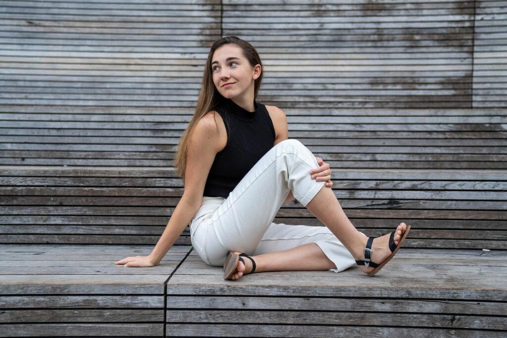 Allegra Miles Feet (17 photos)