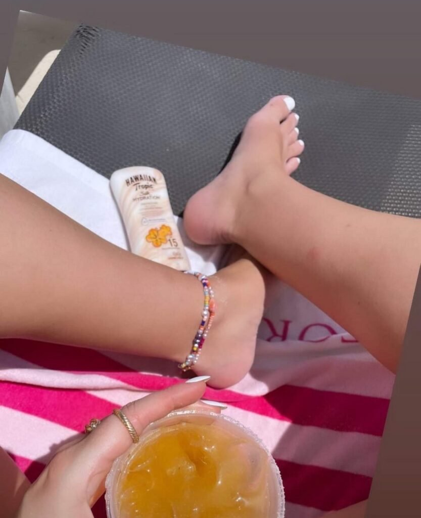 Imogen Thomas Feet (19 pics)