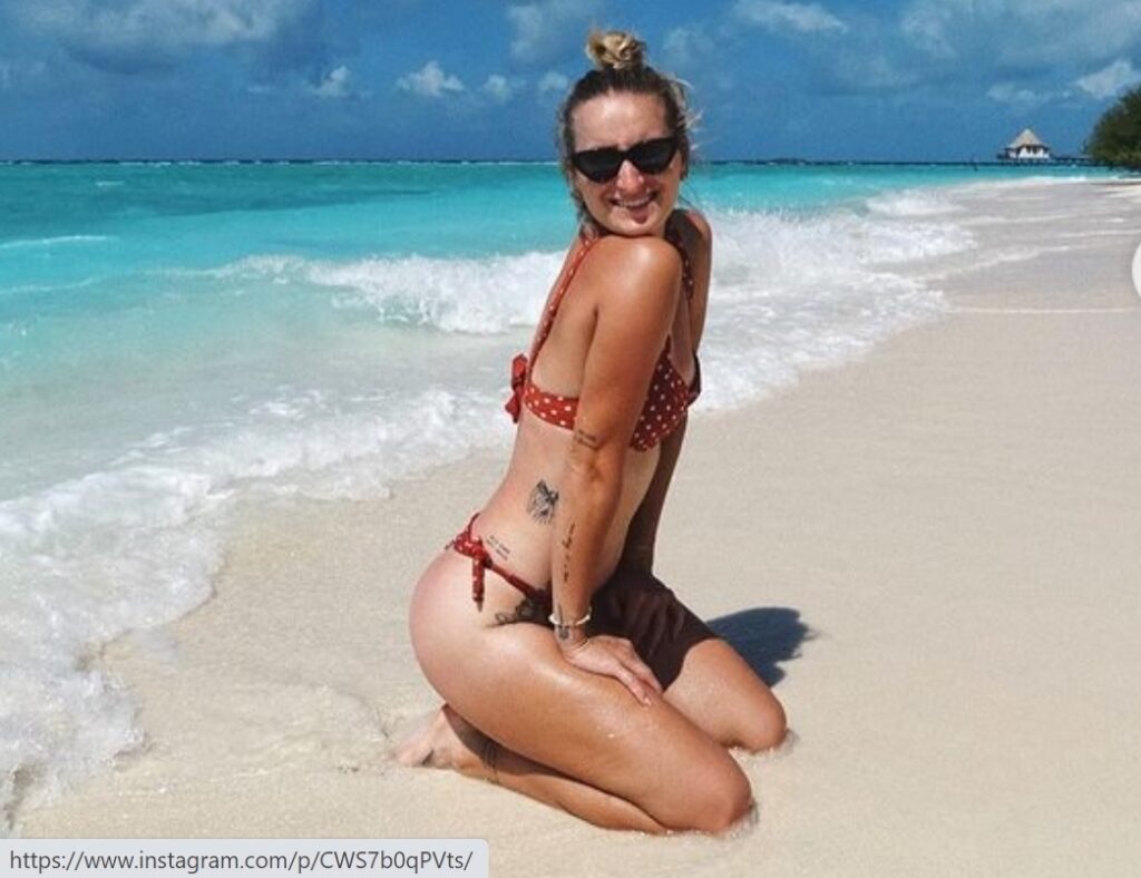Marketa Vondrousova Feet (12 photos)