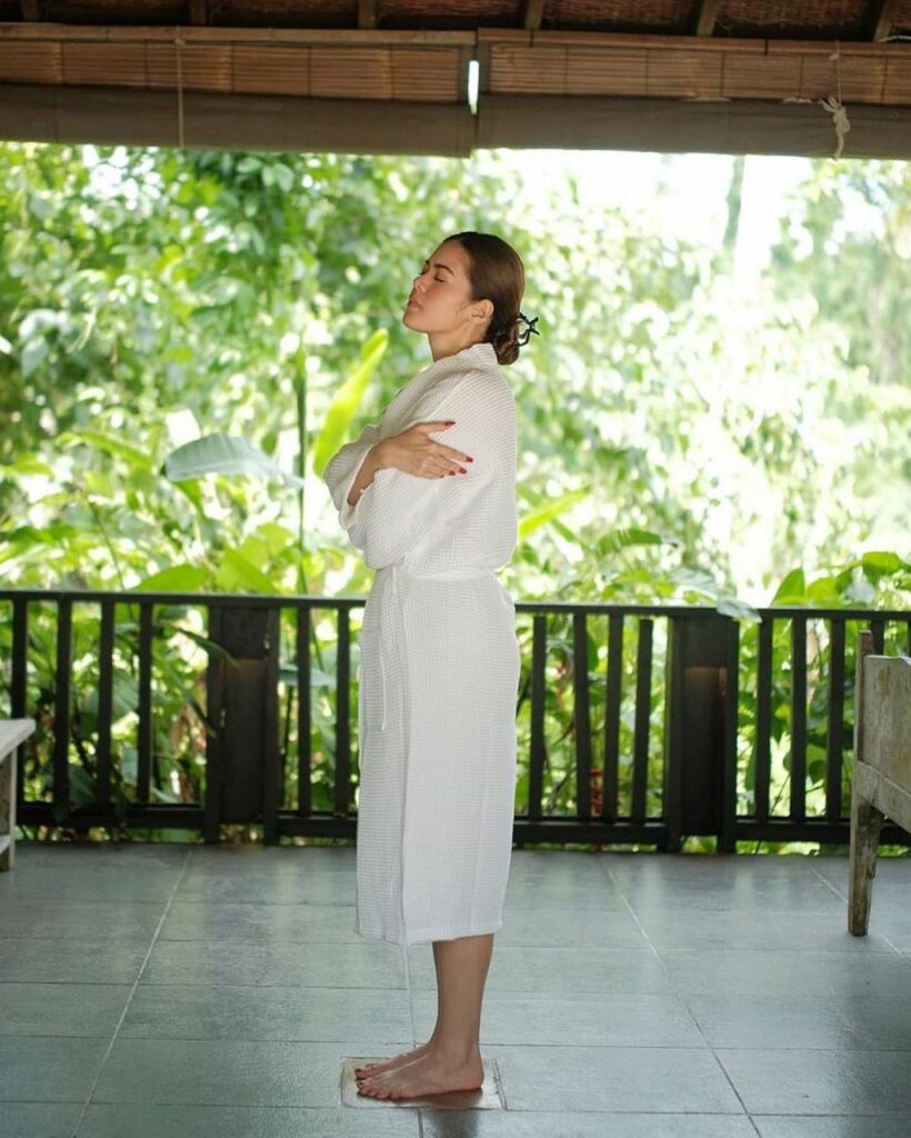 Shaina Magdayao Feet (20 photos)