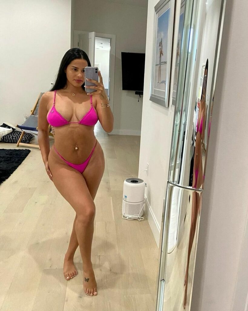 Katya Henry Feet (11 photos)