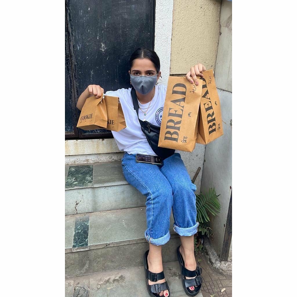 Ahsaas Channa Feet (6 pics)