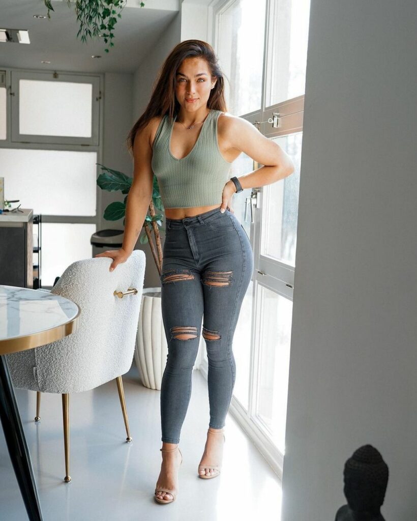 Nochtli Peralta Alvarez Feet (11 sexy photos)