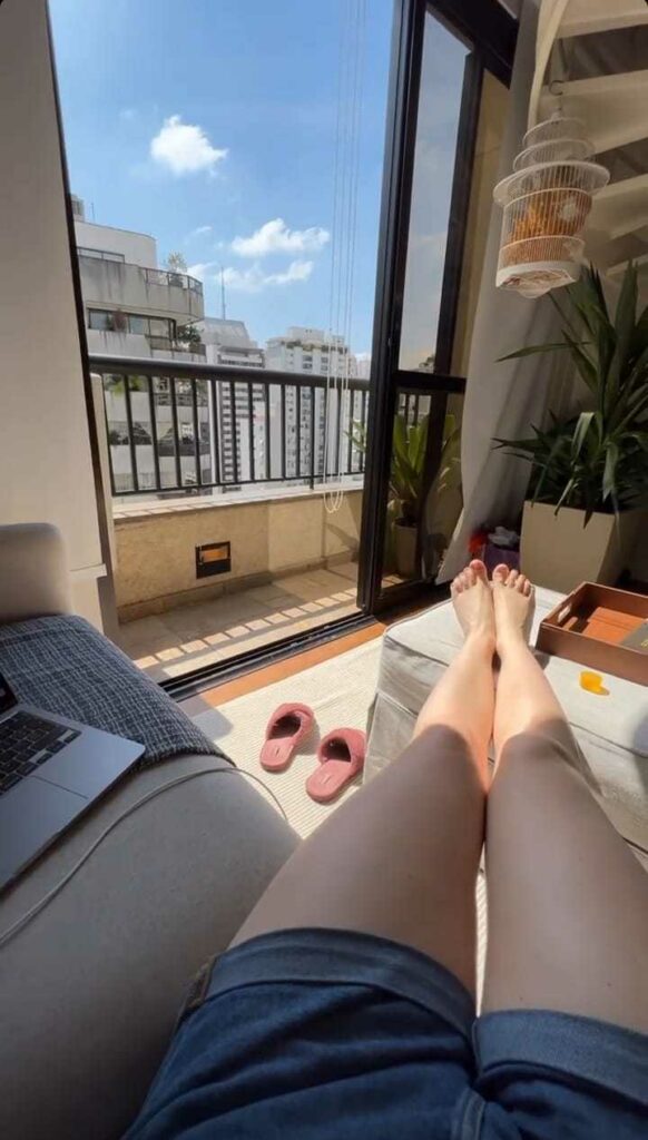 Nienke Helthuis Feet (19 photos)