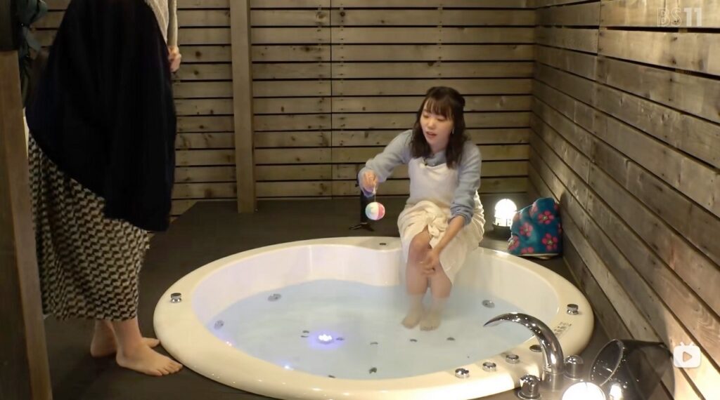 Miyu Tomita Feet (6 images)