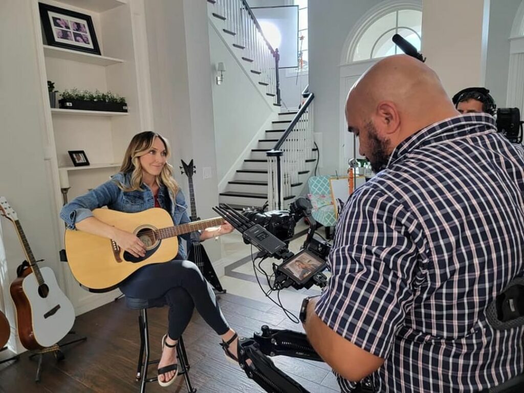 Randi Harvey Feet (9 images)