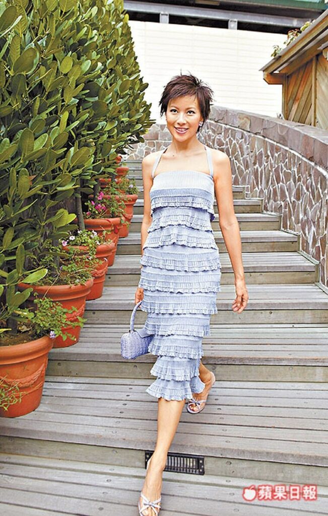 Elizabeth Lee Feet (9 photos)