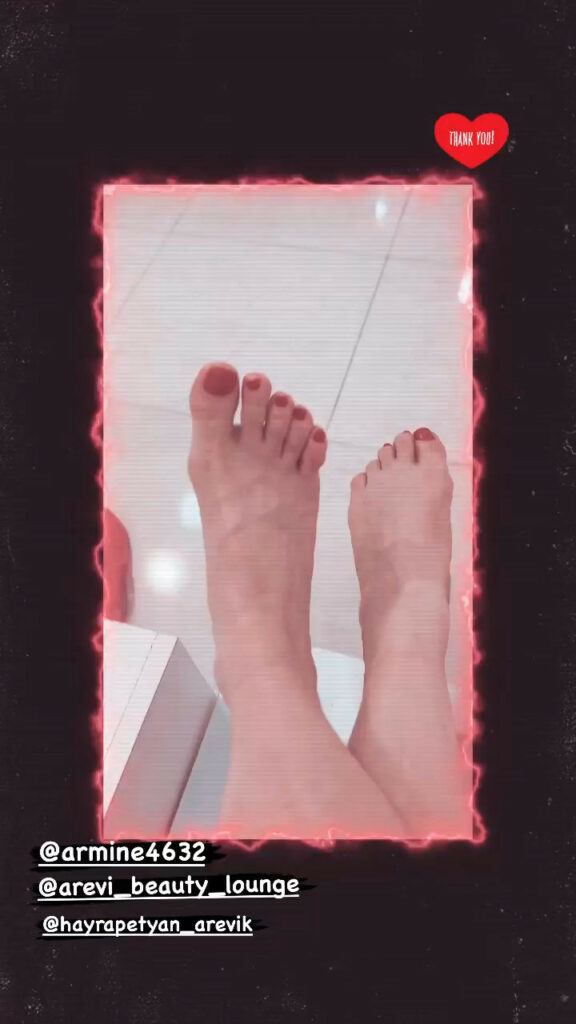 Yelena Borisenko Feet (12 images)