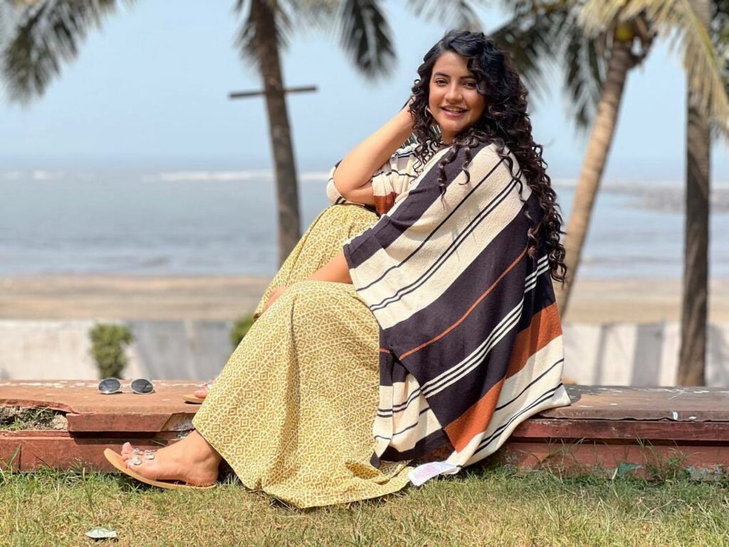 Meera Deosthale Feet (7 images)
