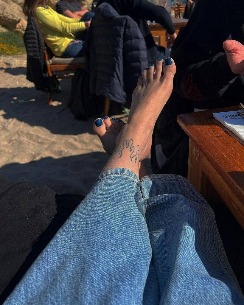 Alessandra Gallocchio Feet (6 photos)