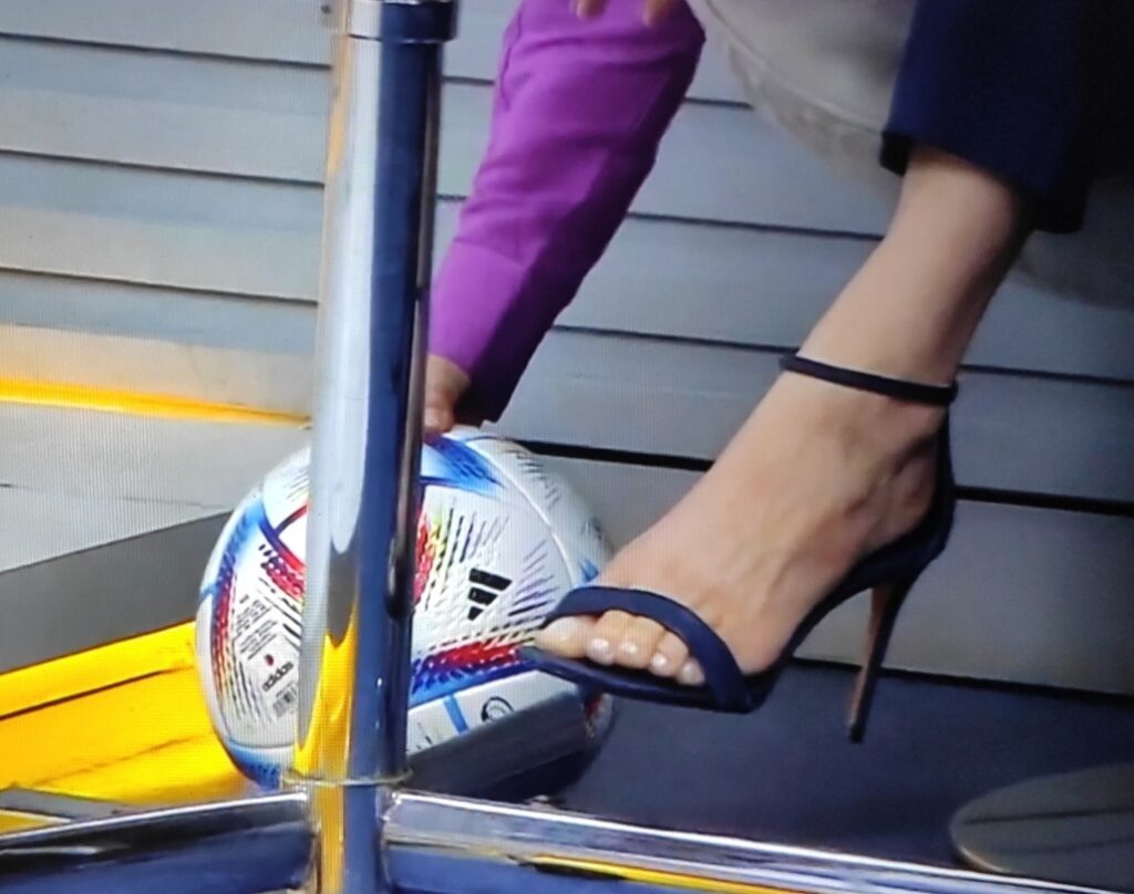 Sabina Simonato Feet (2 images)