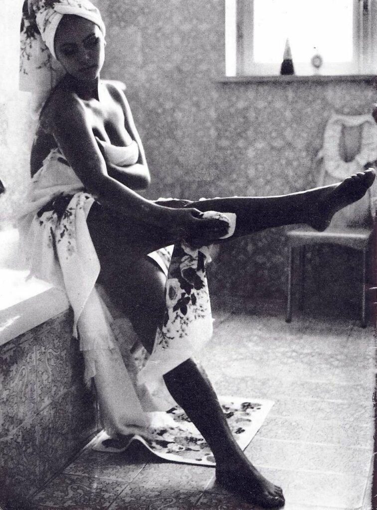 Claudia Cardinale Feet (3 photos)