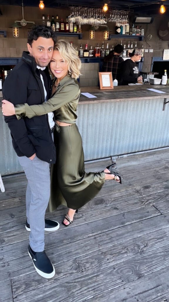 Colleen Wolfe Feet (2 images)