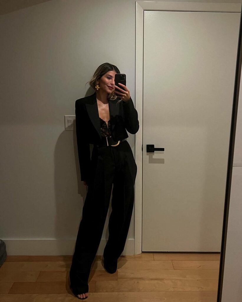 Pam Hetlinger Feet (4 pics)
