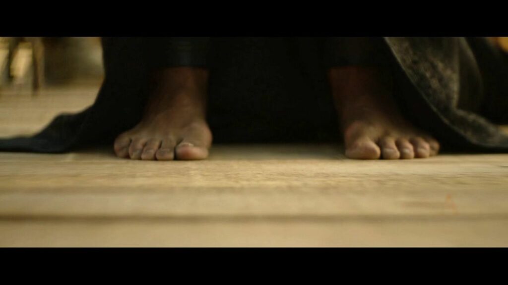 Niv Sultan Feet (4 photos)