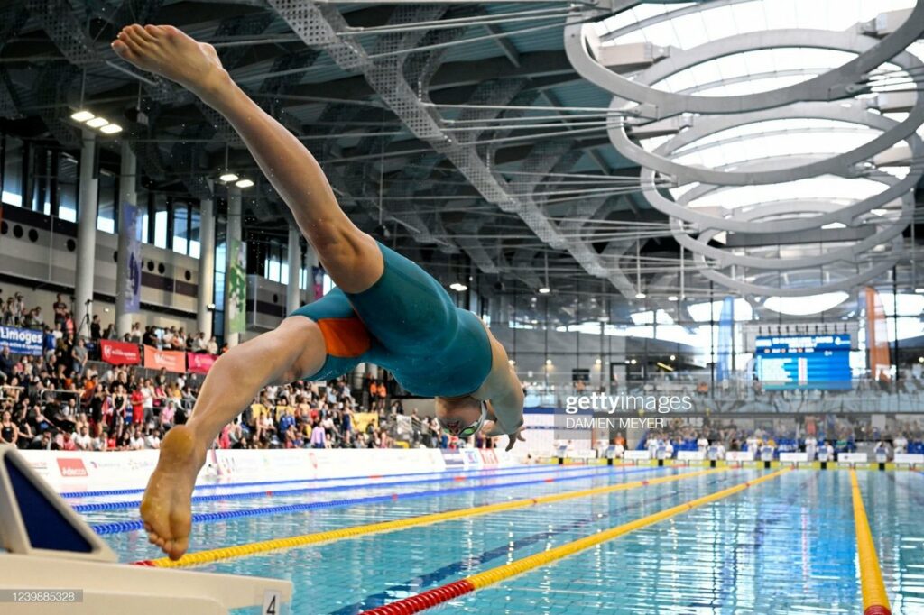 Marie Wattel Feet (2 photos)