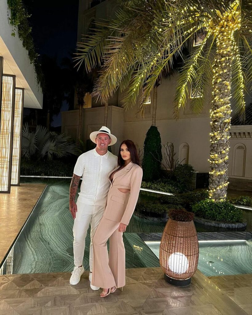 Amy Childs Feet (2 images)
