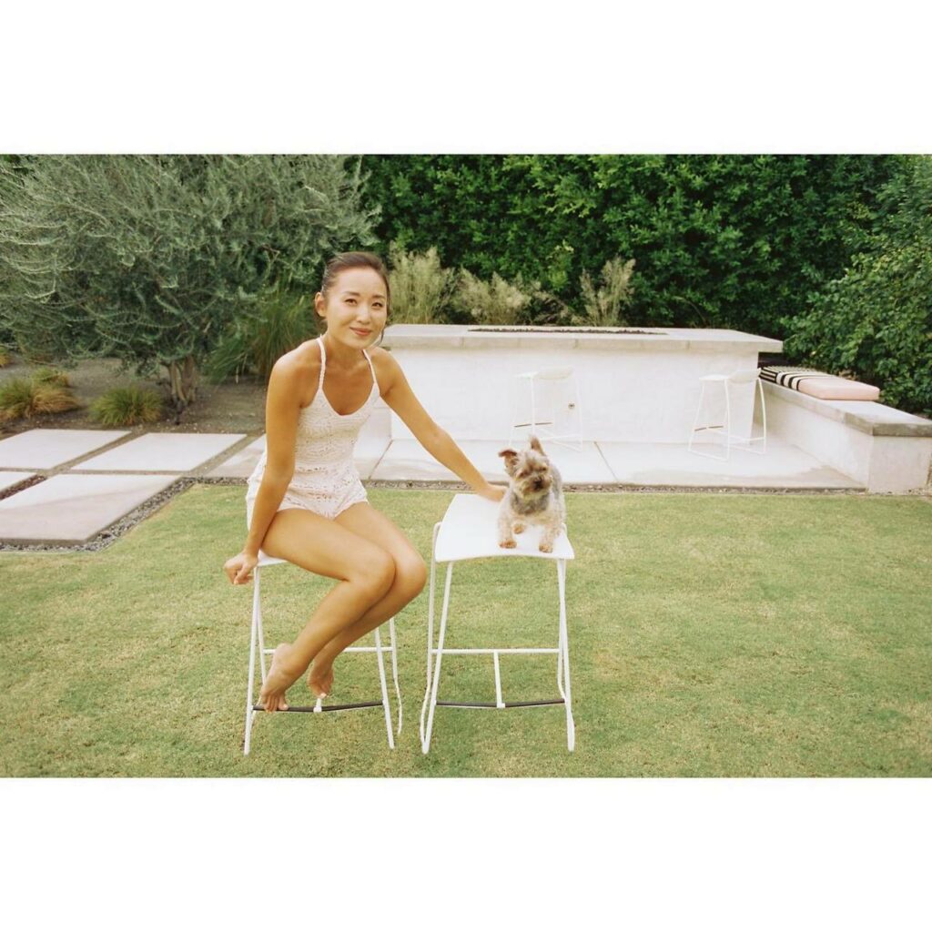 Li Jun Li Feet (2 photos)
