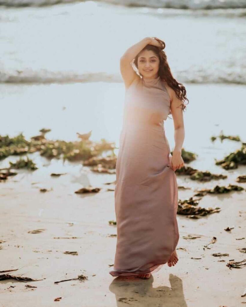 Sija Rose Feet (3 images)
