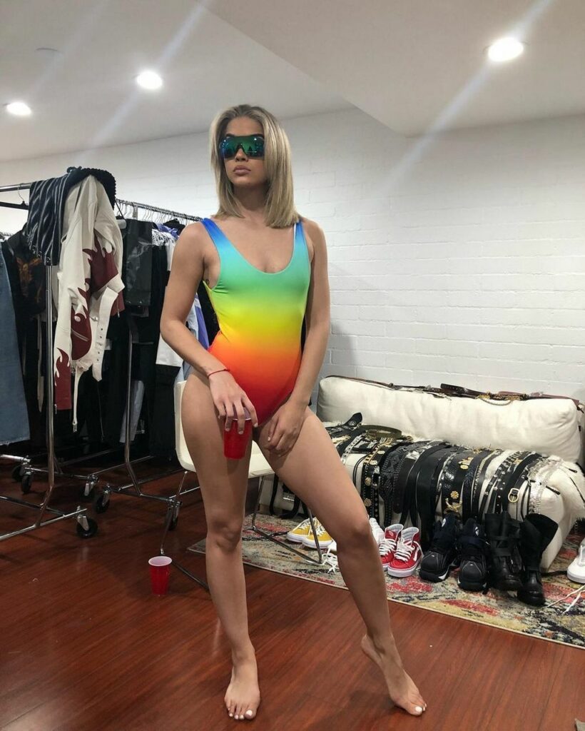 Jasmine Sanders Feet (2 pictures)