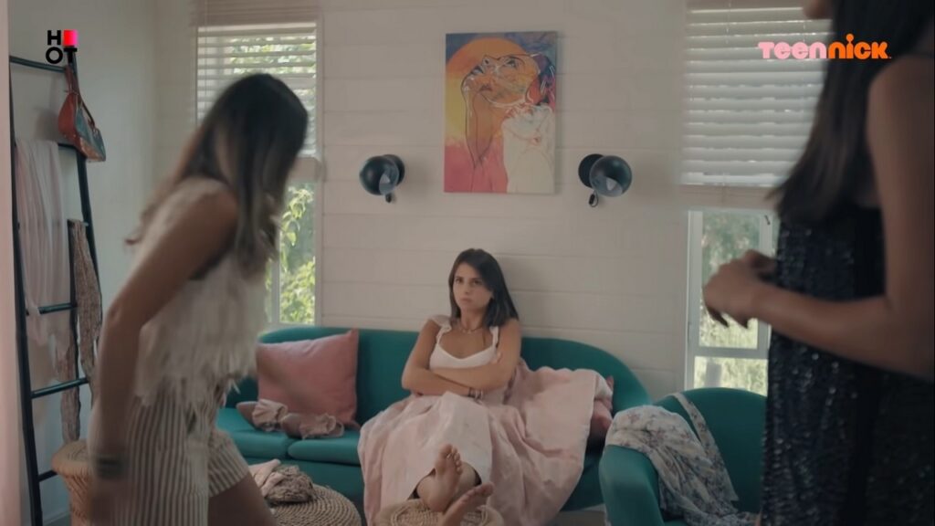 Kim Or Azulay Feet (2 images)